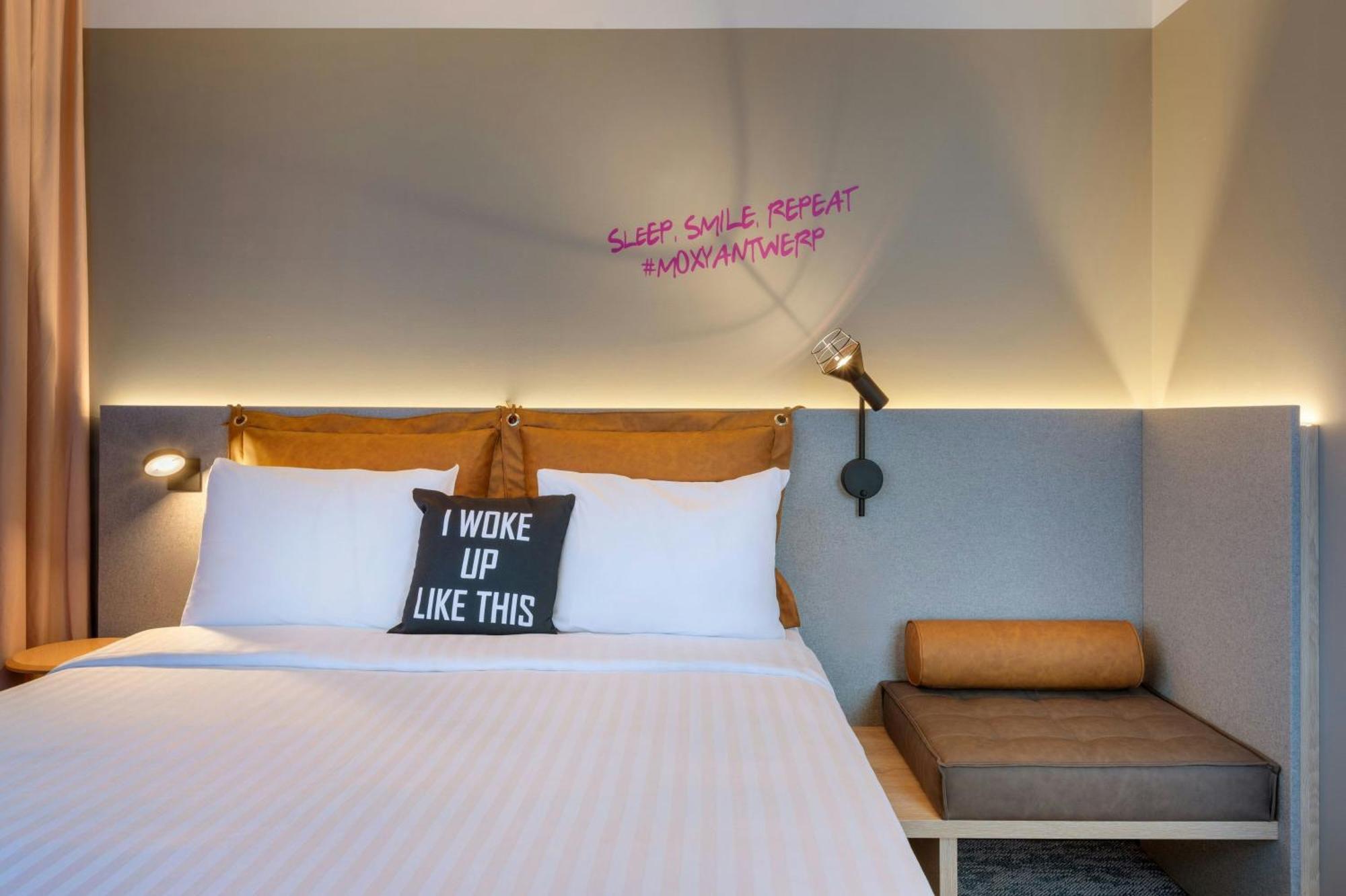 Moxy Antwerp 호텔 외부 사진