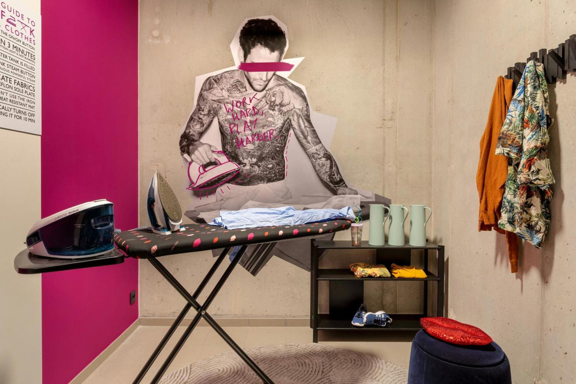 Moxy Antwerp 호텔 외부 사진