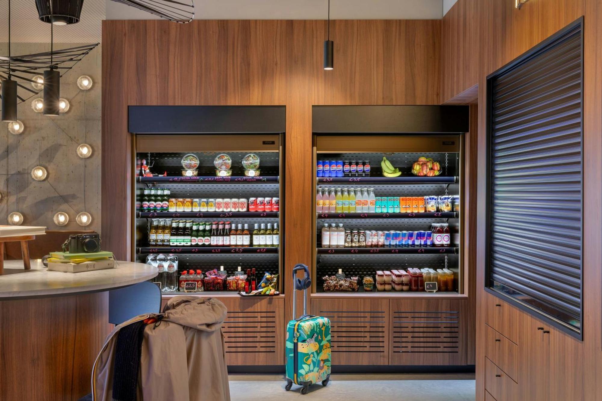 Moxy Antwerp 호텔 외부 사진