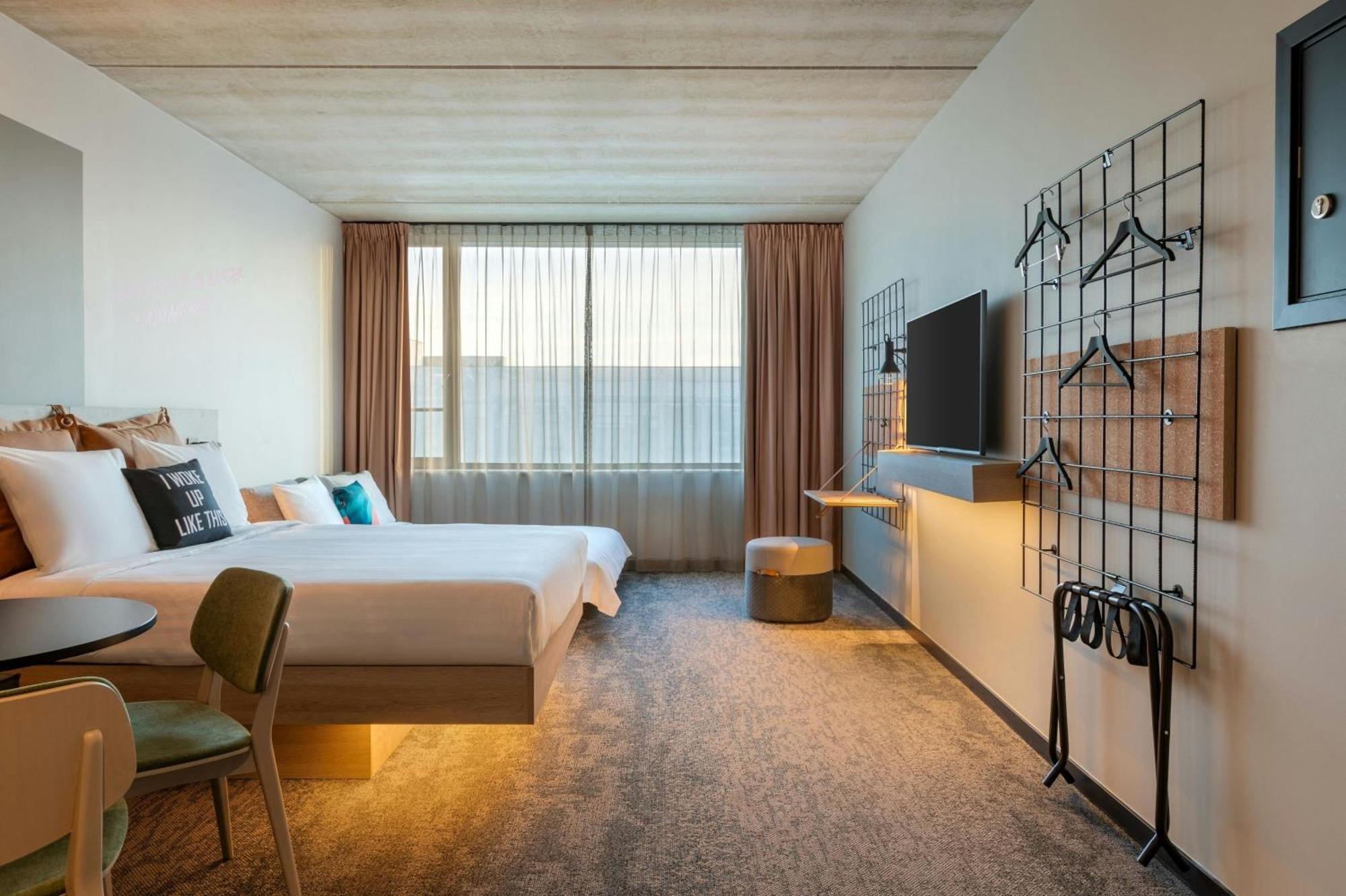 Moxy Antwerp 호텔 외부 사진
