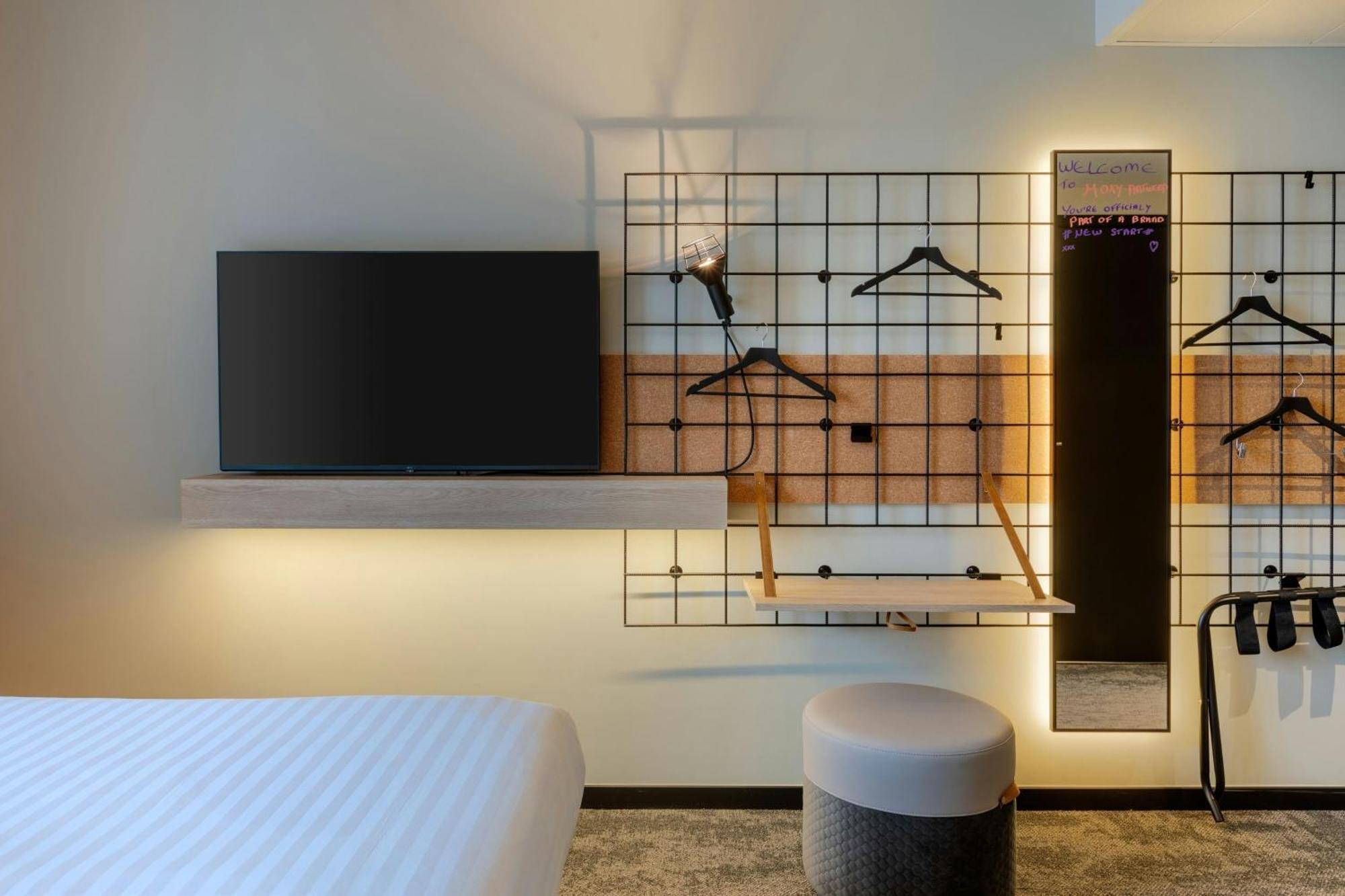 Moxy Antwerp 호텔 외부 사진